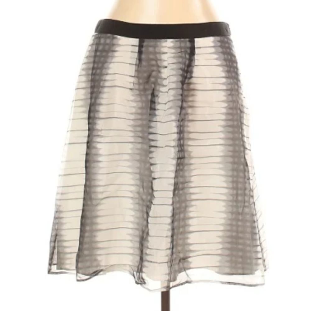 NWT Club Monaco Raquel Skirt Black/White size 0